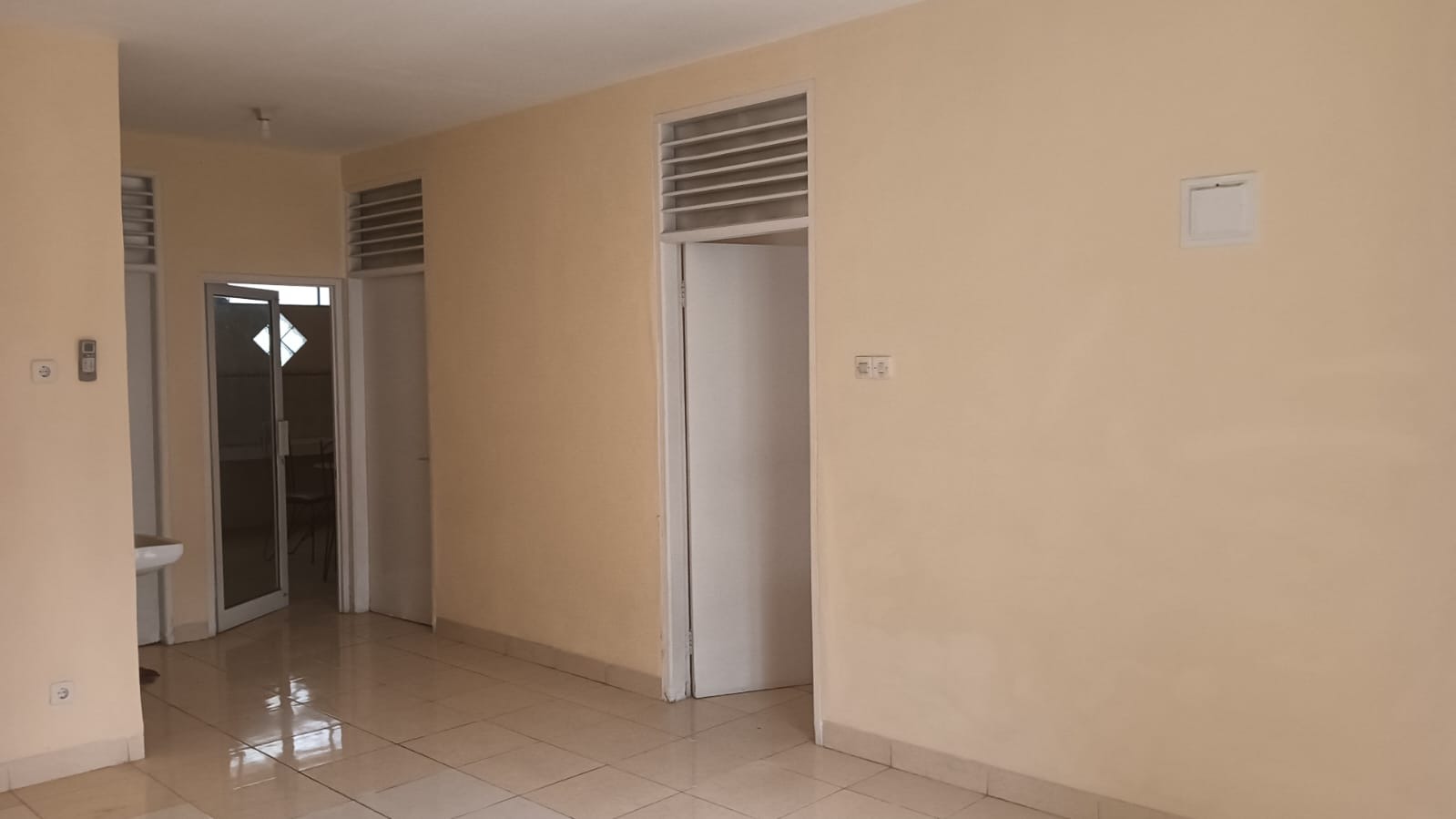 Rumah Disewakan di Cluster Meadow Green